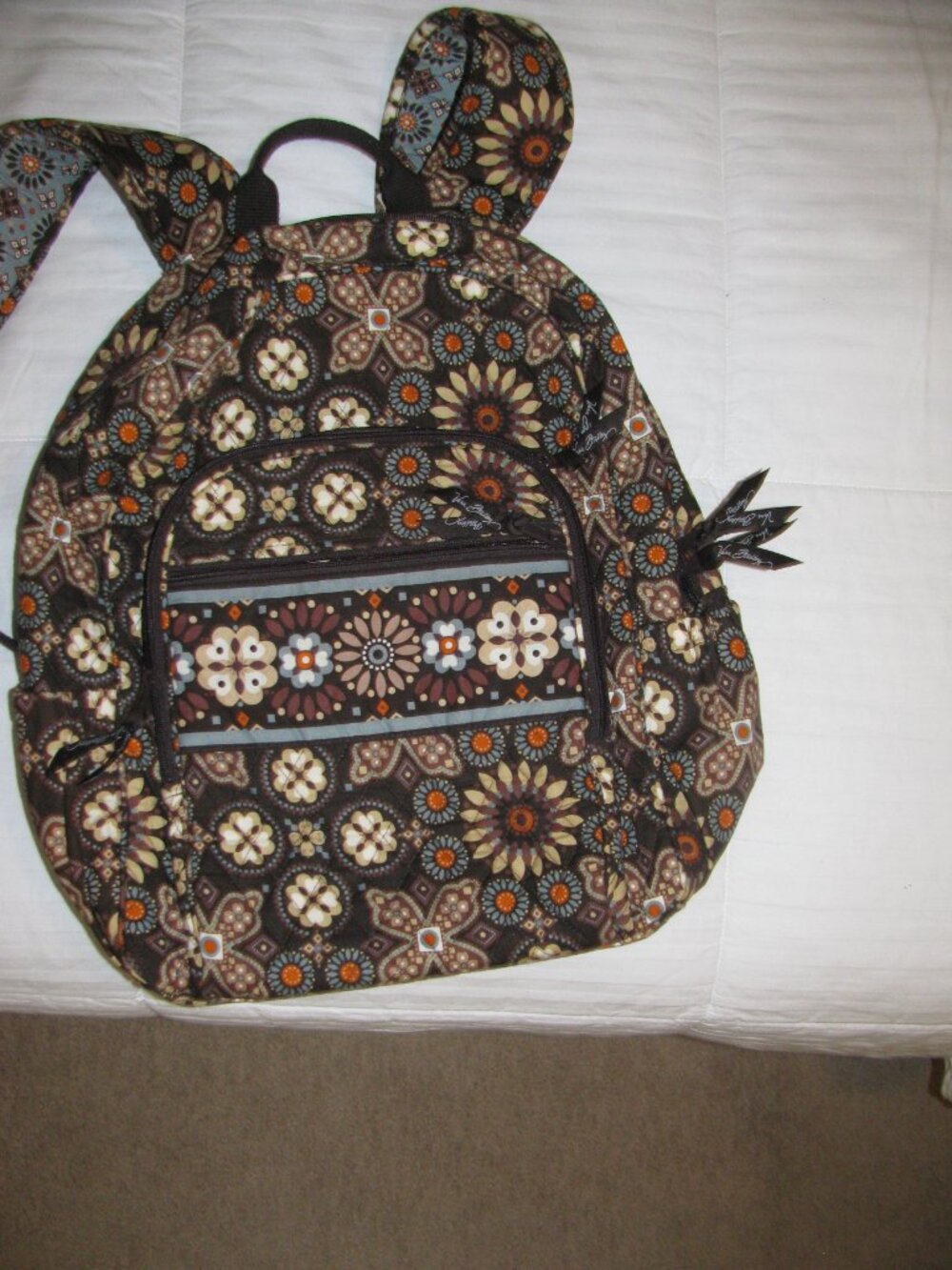 VERA BRAFLEY BACK PACK ~ NEXT TO NEW! - Picture 3 of 7
